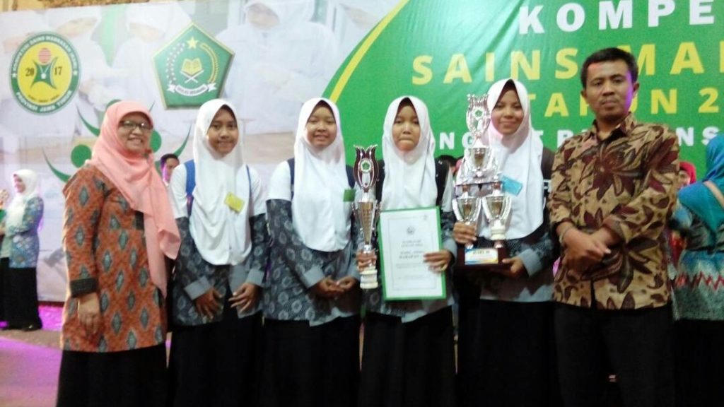 Dua Siswa MAN 2 Ponorogo Raih Juara KSM Tingkat Jatim