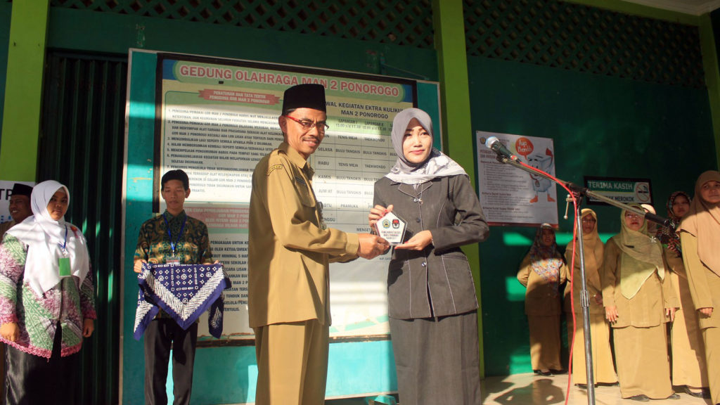 Kerjasama MAN 2 Ponorogo dengan KPUD Ponorogo saat Pemilihan Ketua OSIS MAN 2 Ponorogo