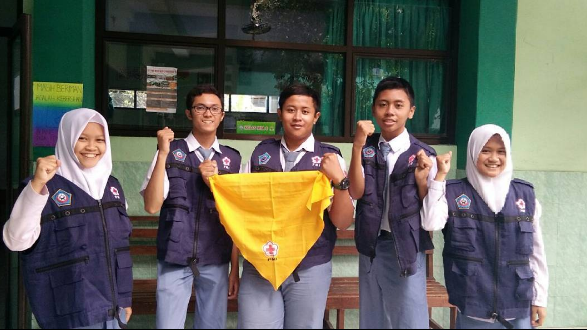 Pelantikan Anggota Baru PMR WIRA MAN 2 Ponorogo