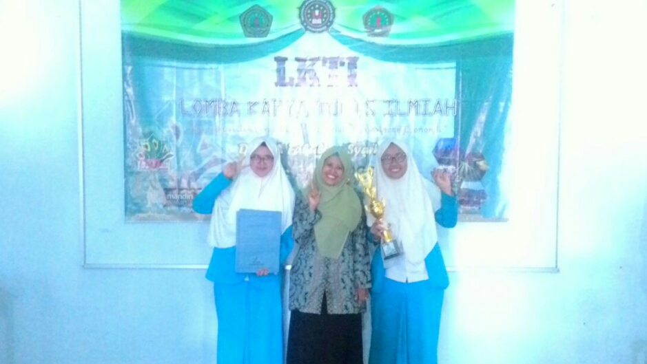 MAN 2 Ponorogo Juara 1 LKTI di INSURI Ponorogo. MAN 2 Ponorogo Juara 1 LKTI di INSURI Ponorogo.