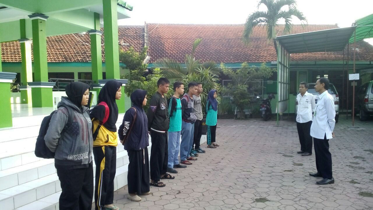 Pemberangkatan Para Atlet MAN 2 Ponorogo Mengikuti O2SN Pemberangkatan Para Atlet MAN 2 Ponorogo Mengikuti O2SN