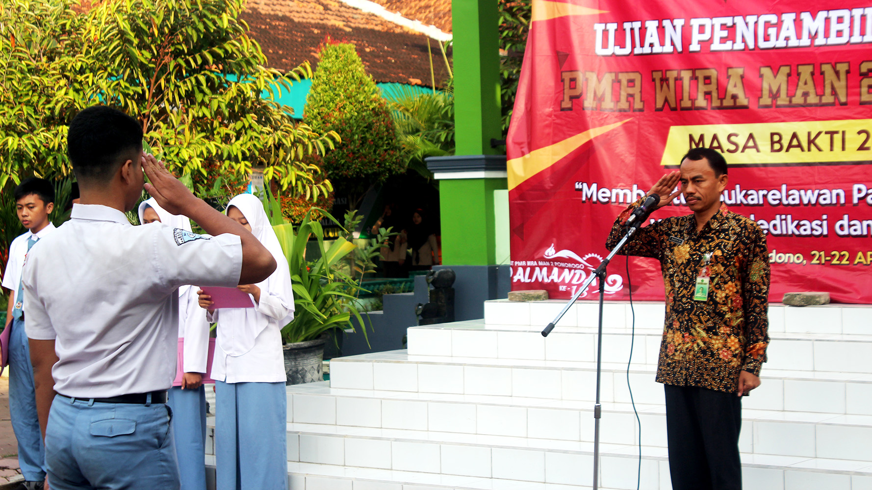 Ujian Pengambilan Slayer Anggota PMR MAN 2 Ponorogo