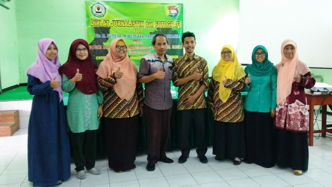 Diklat Jurnalistik Dan Fotografi Diklat Jurnalistik Dan Fotografi