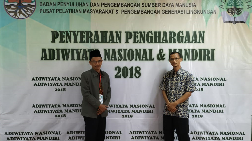 MAN 2 Ponorogo Meraih Penghargaan Sekolah Adiwiyata Nasional