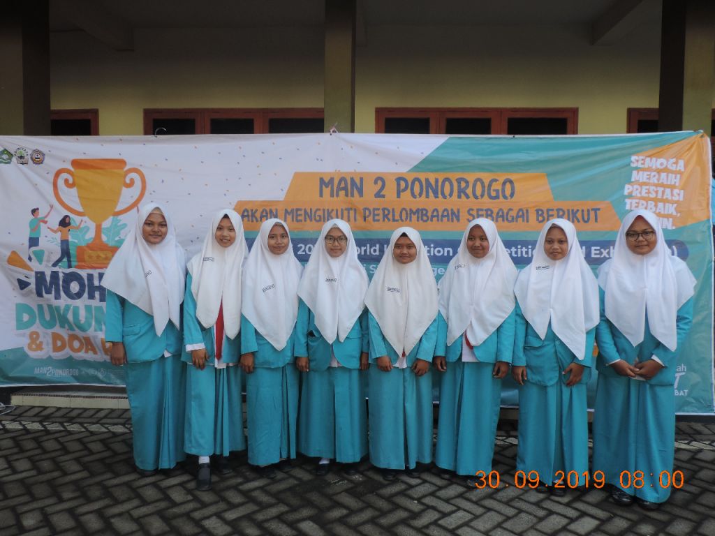 Kepala Kantor Berangkatkan Siswi MAN 2 Ponorogo Peserta Kompetisi Nasional dan Internasional