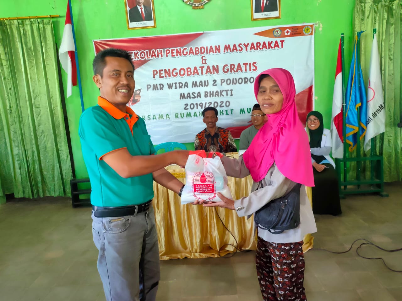 PMR MAN 2 Ponorogo Gelar Sosialisasi PHBS & Pengobatan Gratis