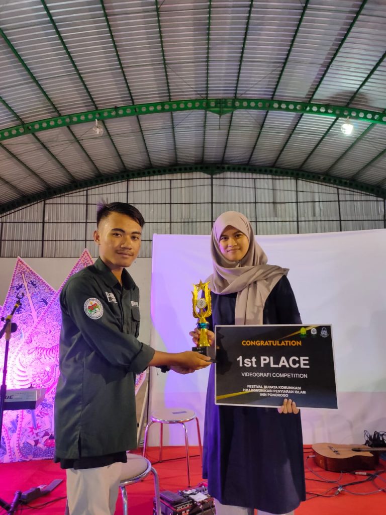 Sabet Juara 1 dan Juara 3 Short Movie Festival Budaya Komunikasi