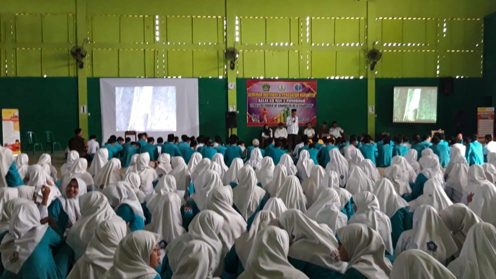 Seminar Motivasi & Penguatan Karakter Kelas XII MAN 2 Ponorogo