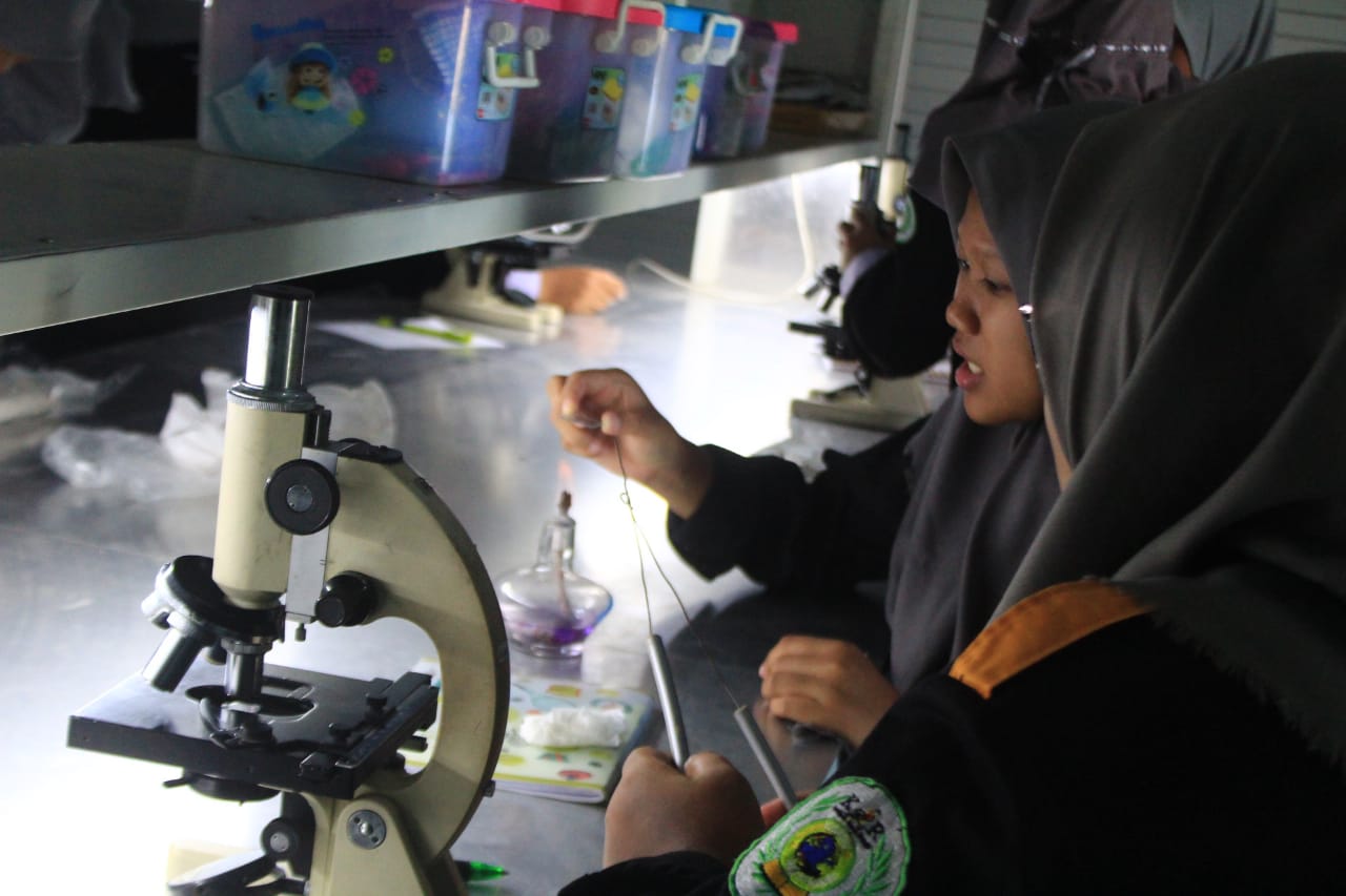 Tetap Semangat Menulis dan Meliti di Tengah Pandemi