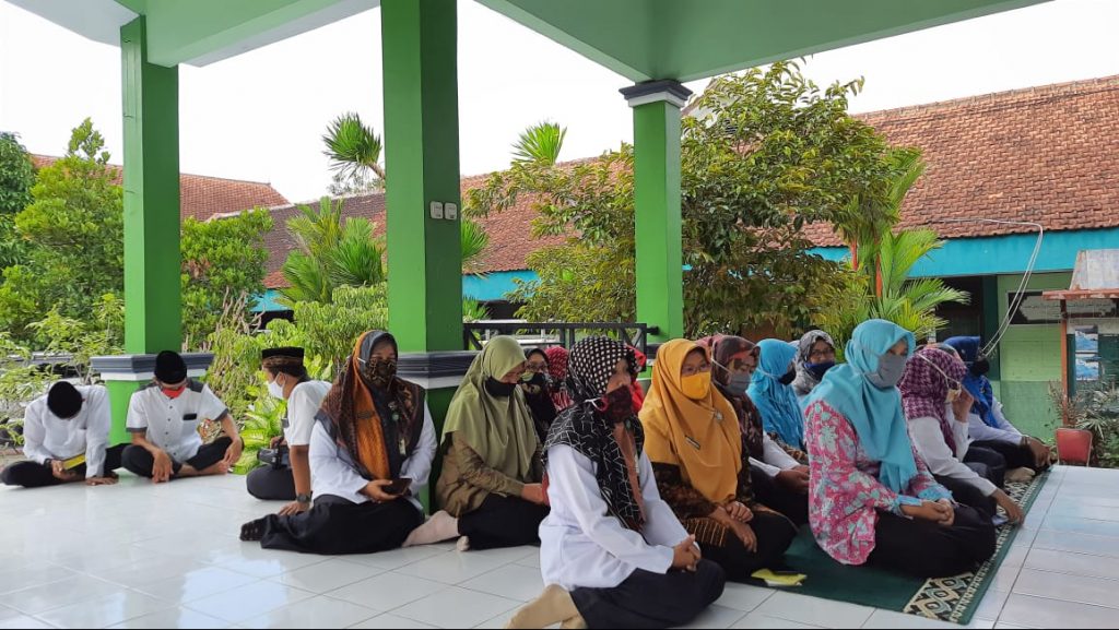 Peletakan-Batu-Pertama-Pembangunan-Gedung-Workshop-9