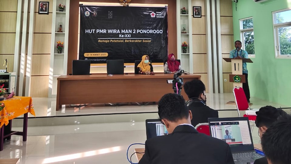 Ratusan Peserta Mengikuti Webinar Pada HUT Ke-21 PMR Wira MAN 2 Ponorogo