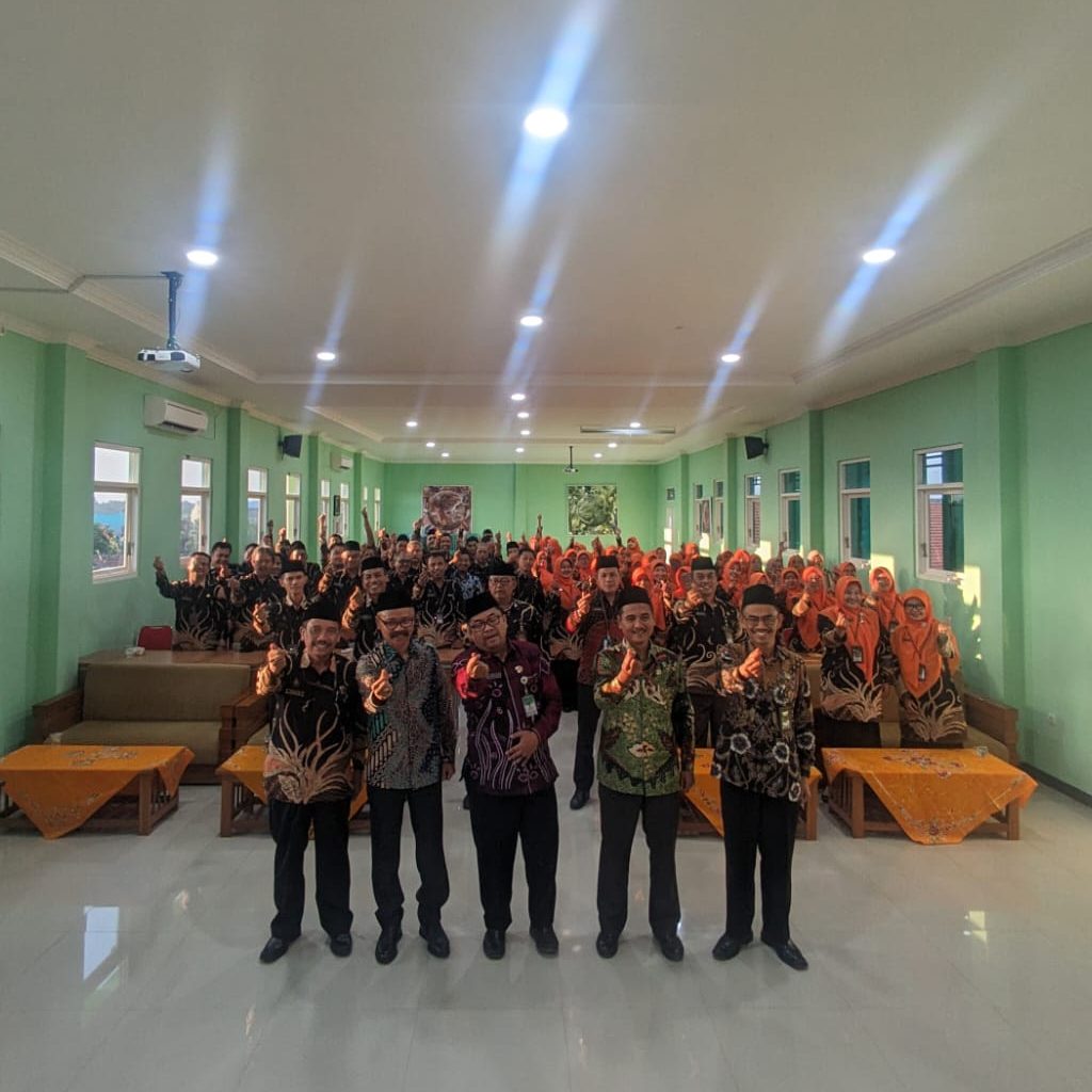 Motivasi Kasubdit Kurikulum dan Evaluasi KSKK Kemenag RI Dr.H.Suwardi, M.Pd., Untuk Penyelenggaraan ICP (International Class Program)