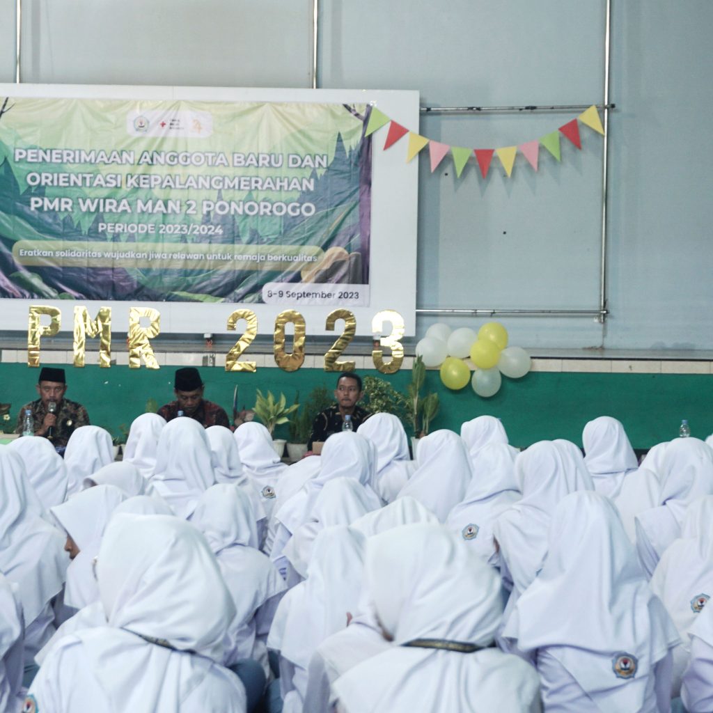 83 Siswa Ikuti Penerimaan Anggota Baru PMR WIRA MAN 2 Ponorogo
